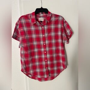 NWOT Universal Thread Red Blue Plaid Short Sleeve Button Down Shirt Top. Size M